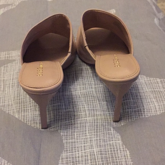 Shoes - Picture 5 of 6